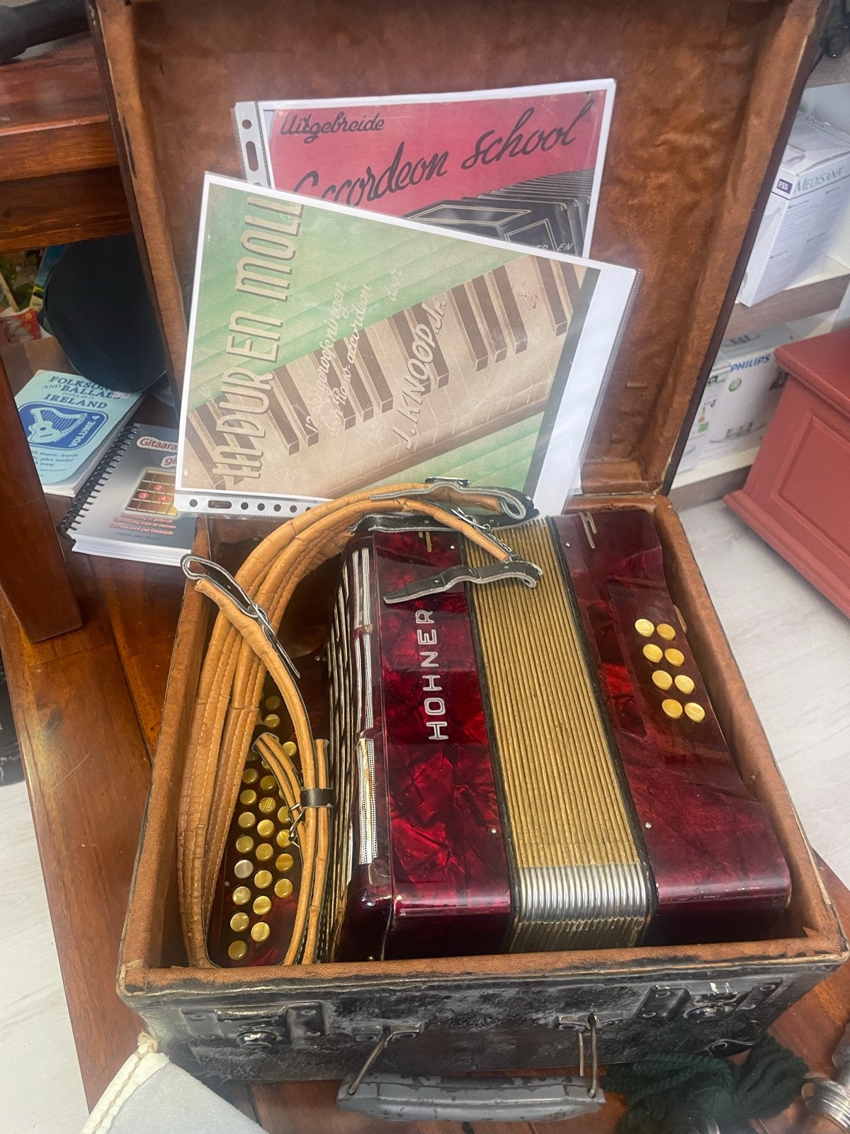 Hohner Accordeon met Koffer en Muziekboeken, Ophalen, Gebruikt, Overige soorten, Met koffer of draagtas