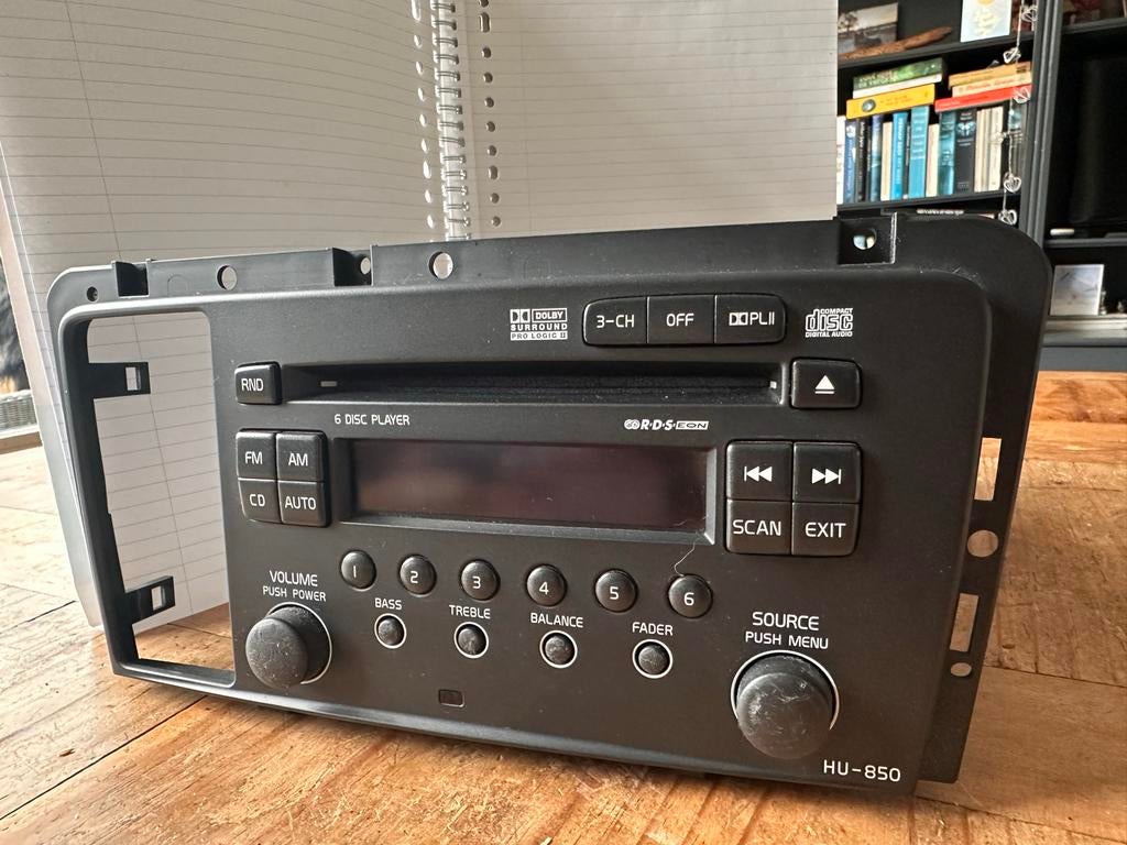 Gereviseerde HU-850 radio voor Volvo V70/XC70/S60 (06-07), Ophalen of Verzenden, Gebruikt