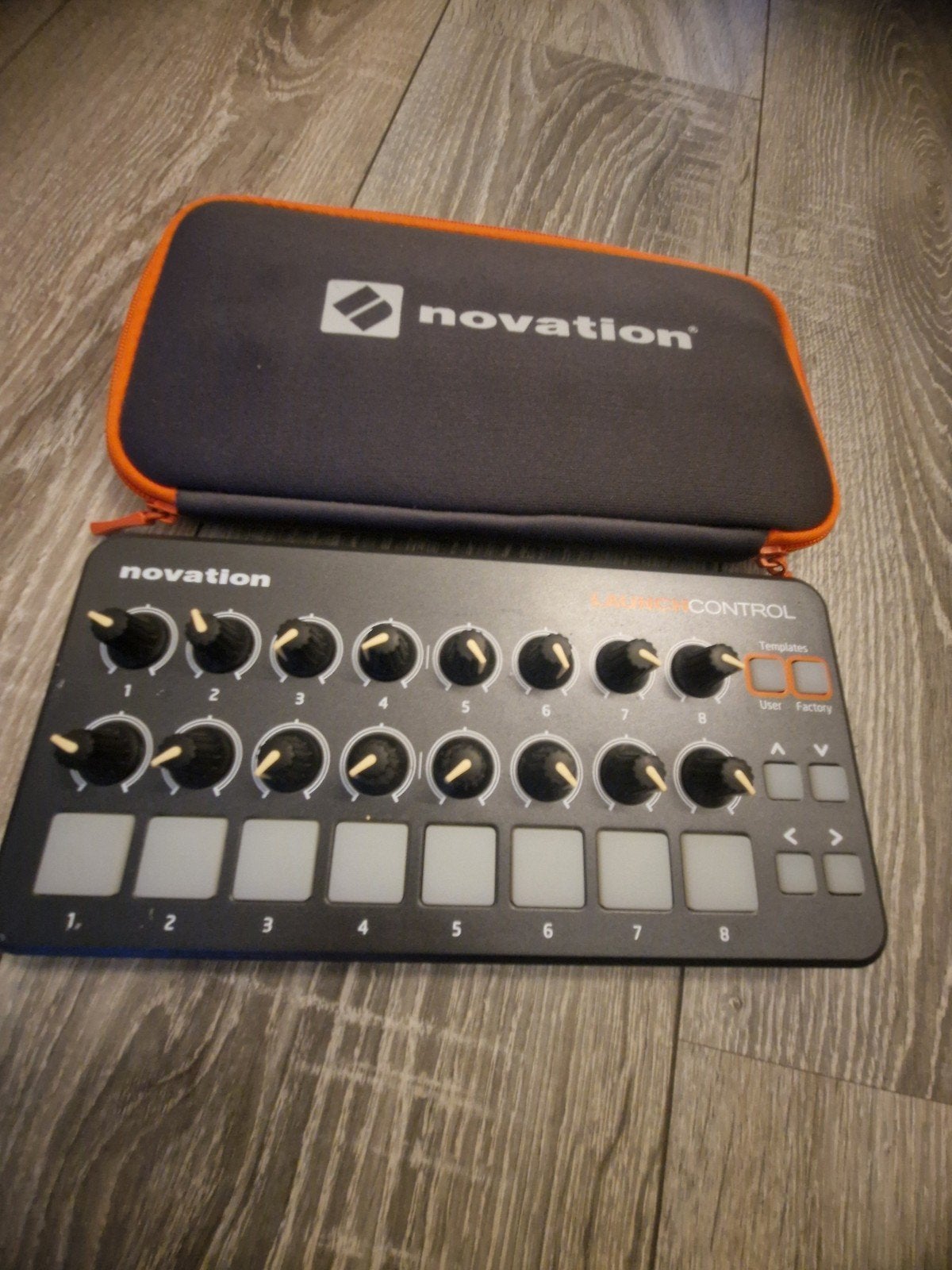 Novation Launch Control, Muziek en Instrumenten, Synthesizers, Ophalen of Verzenden, Overige aantallen, Novation