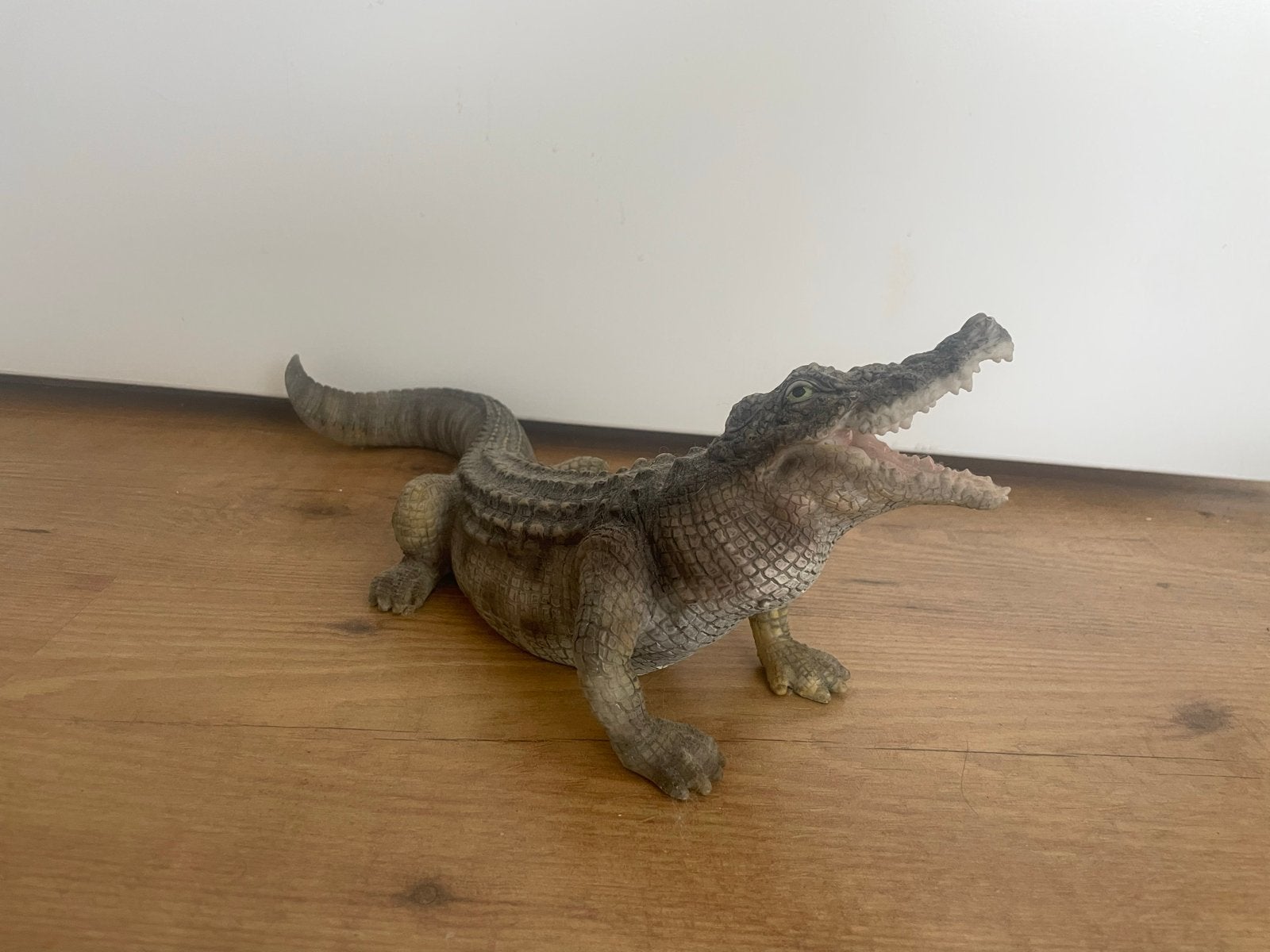 Realistisch Krokodil beeldje - Perfect voor Decorat, Ophalen of Verzenden, Zo goed als nieuw