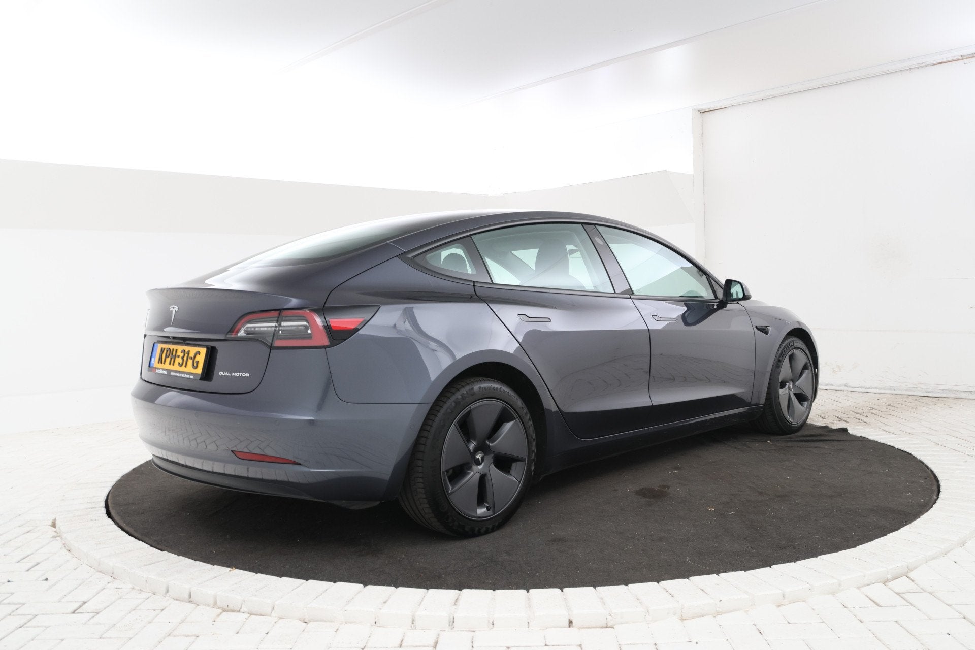 Foto 2 van Tesla Model 3 Performance AWD 75 kWh 462pk! Navigatie, CLima
