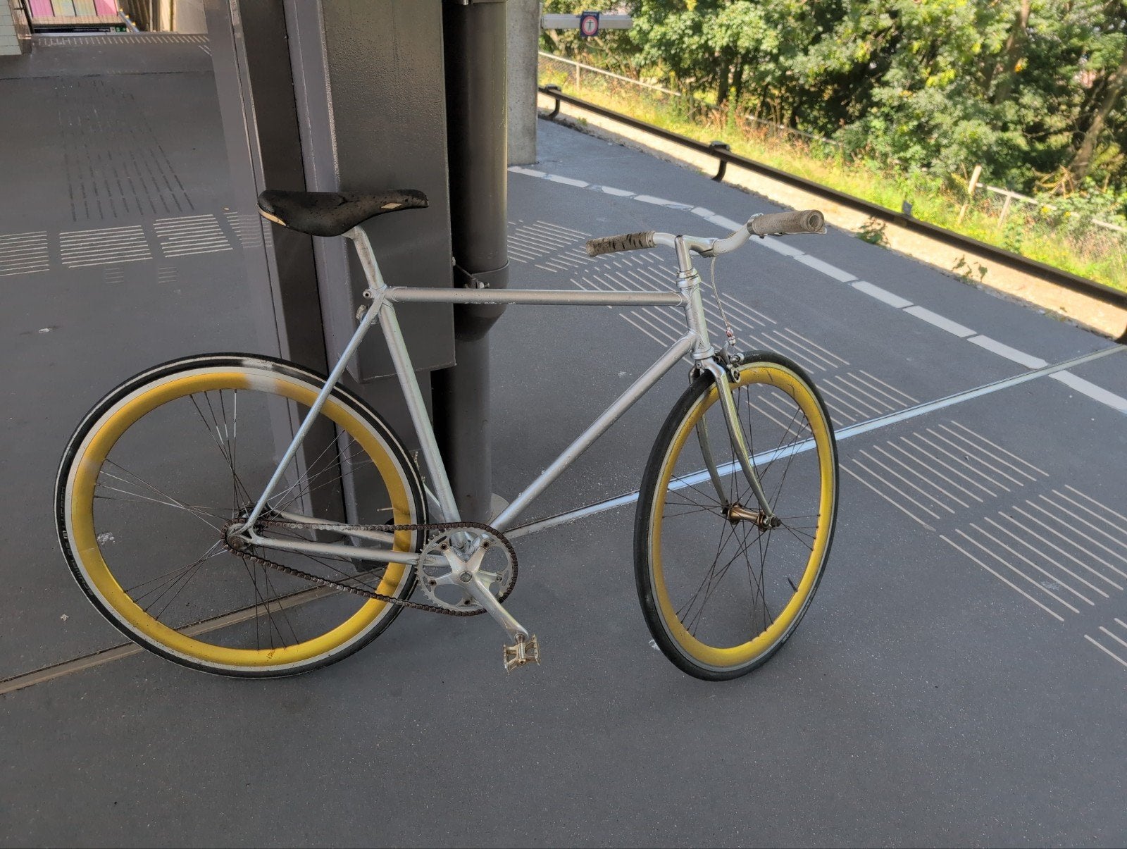 Zilveren en gouden fixed gear racefiets met voorrem, Fietsen en Brommers, Ophalen