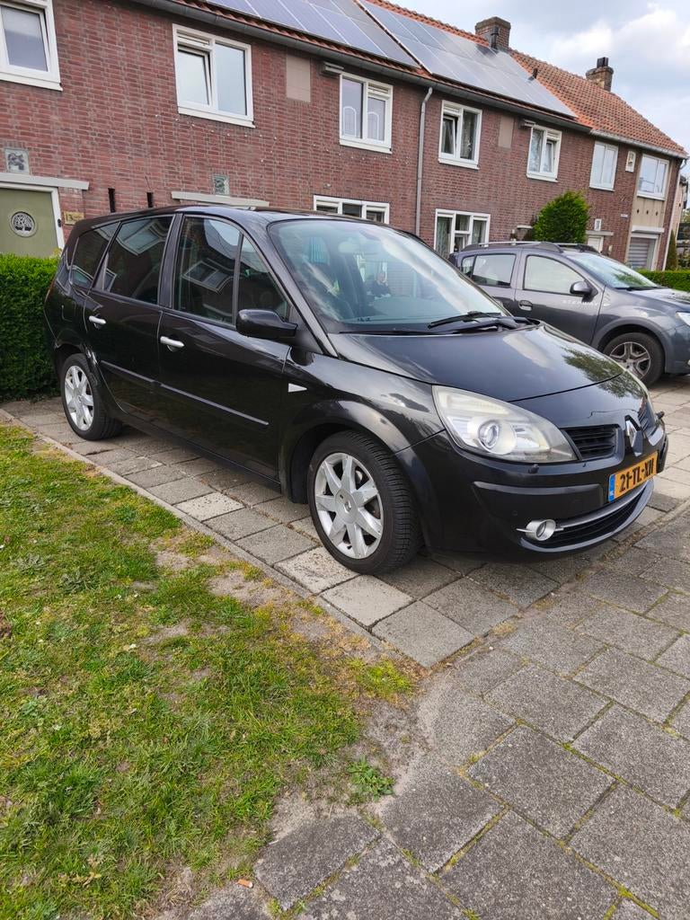 Renault Grand Scenic 2.0 Automaat, 1998 cc, 4 cilinders, Zwart, Origineel Nederlands