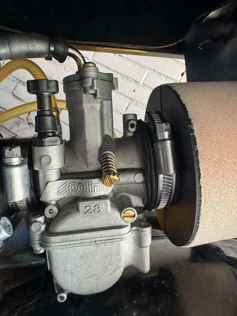 Polini 28PWK Carburateur - Krachtige Prestaties, Ophalen, Zo goed als nieuw, Carburateur