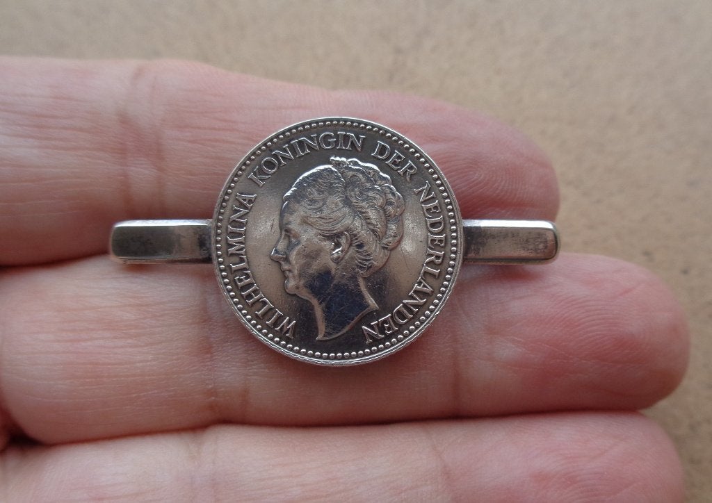 zilveren broche met Wilhelmina gulden [805], Verzenden, Zilver, Broche