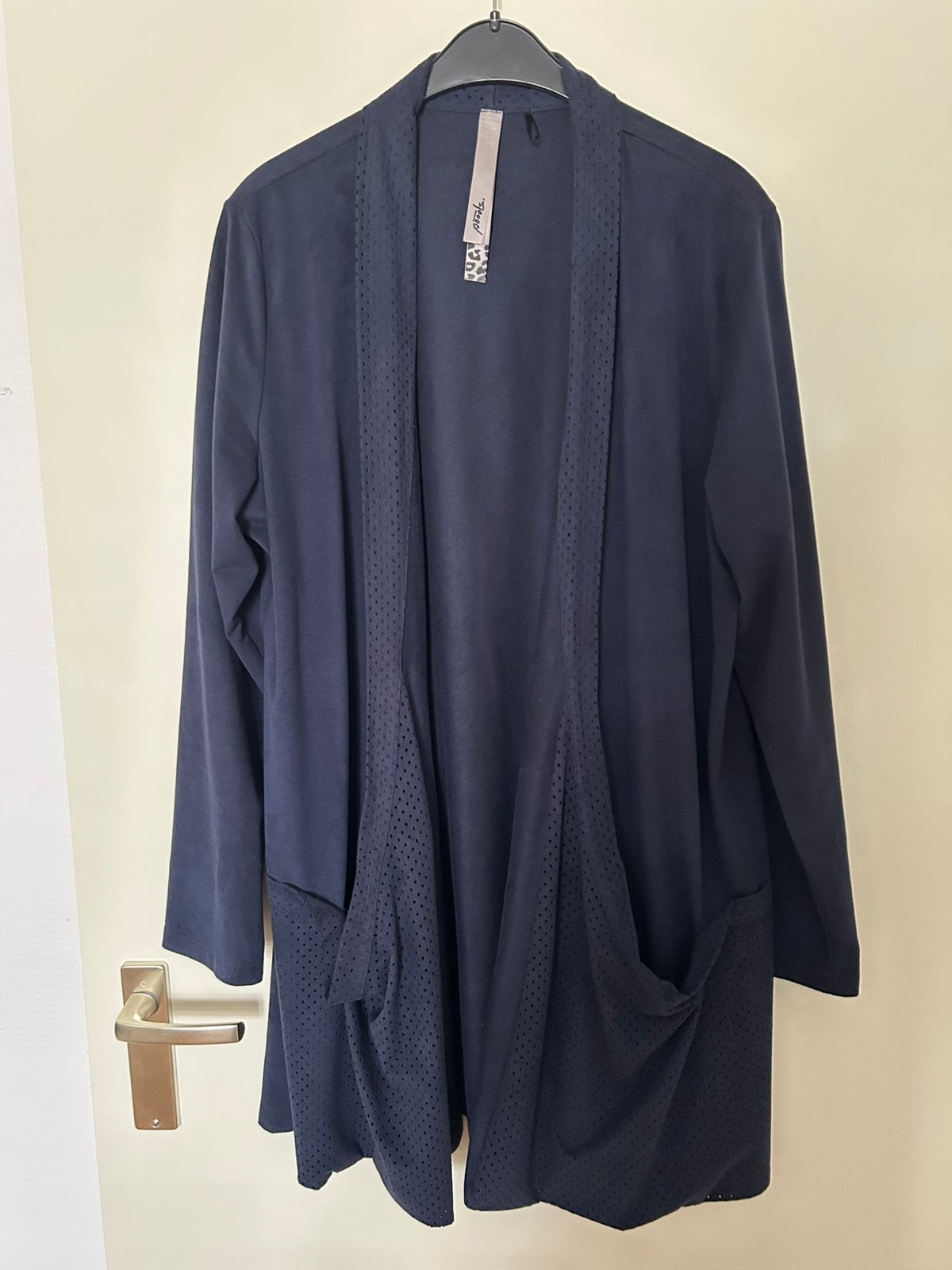 Poools suedine jasjeD.blauw maat 44-46 als nie, Ophalen of Verzenden, Zo goed als nieuw, Maat 42/44 (L), Blauw