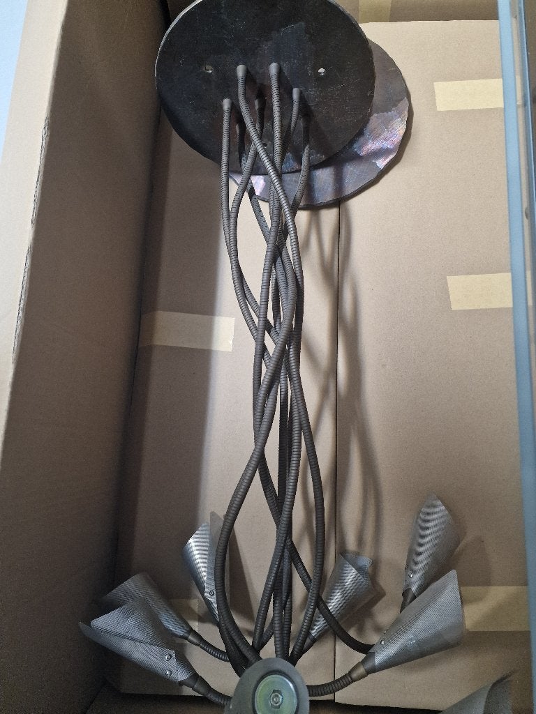 Foto 2 van Unieke Design Hanglamp met Flexibele Armen