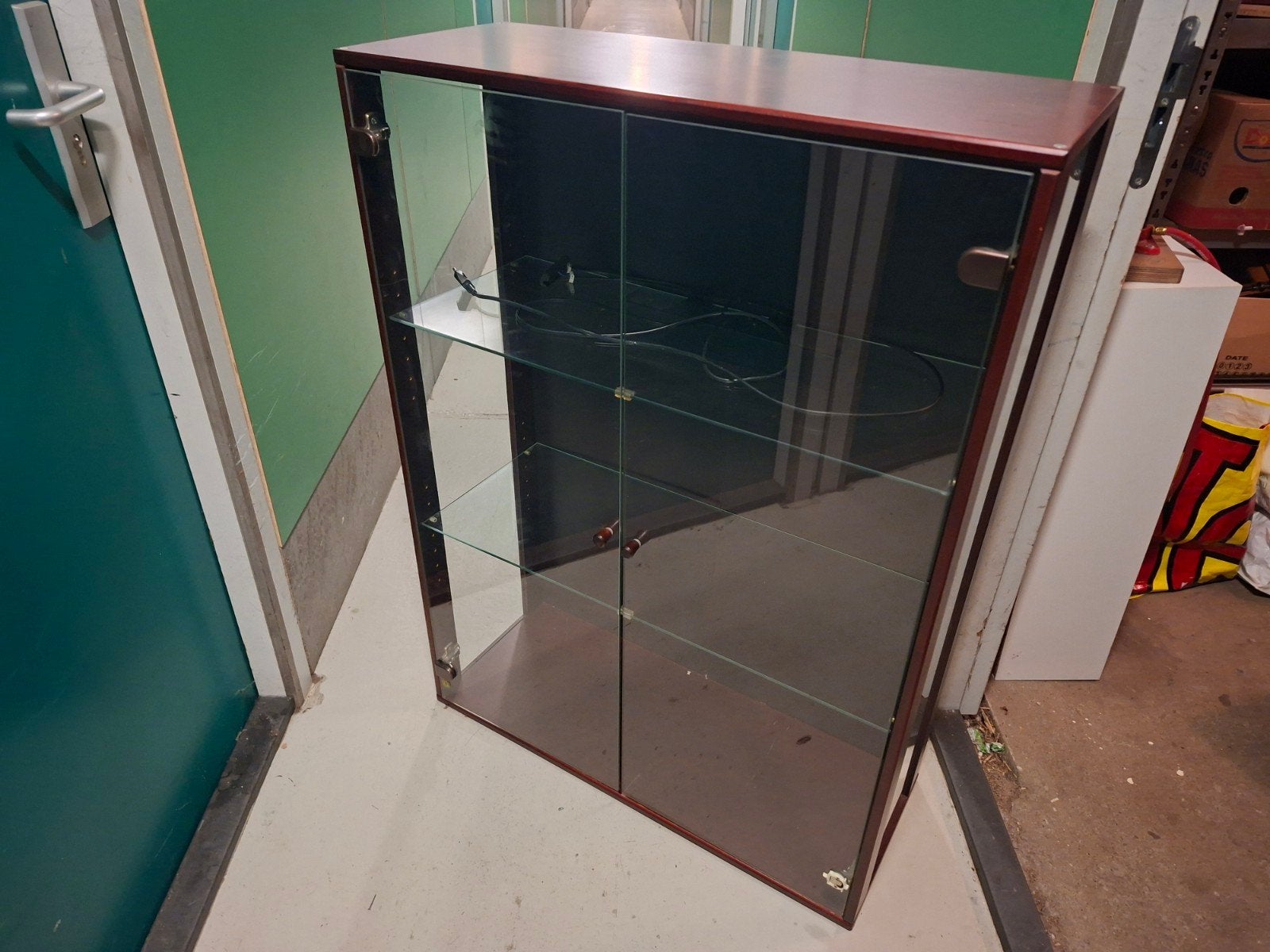 Vitrinekast, Ophalen, 25 tot 50 cm, 50 tot 100 cm, 150 tot 200 cm