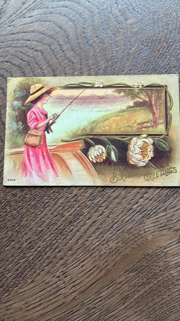 Reliefkaart. Vrouw, hengel, meertje,bloemen,goudopdruk, Verzamelen, Ansichtkaarten | Themakaarten, Ophalen of Verzenden, Voor 1920