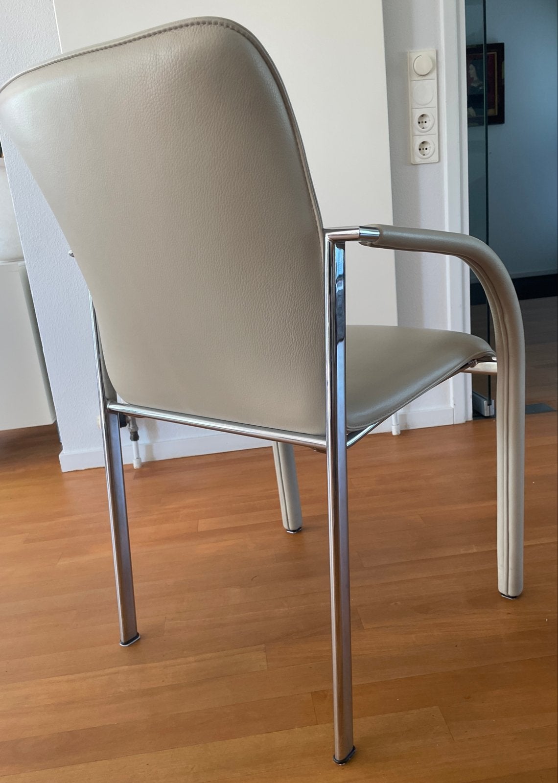 Set van 4 Leolux Cimaronne eetkamerstoel - Beige leer, Huis en Inrichting, Ophalen, Overige kleuren, Leer, Zo goed als nieuw