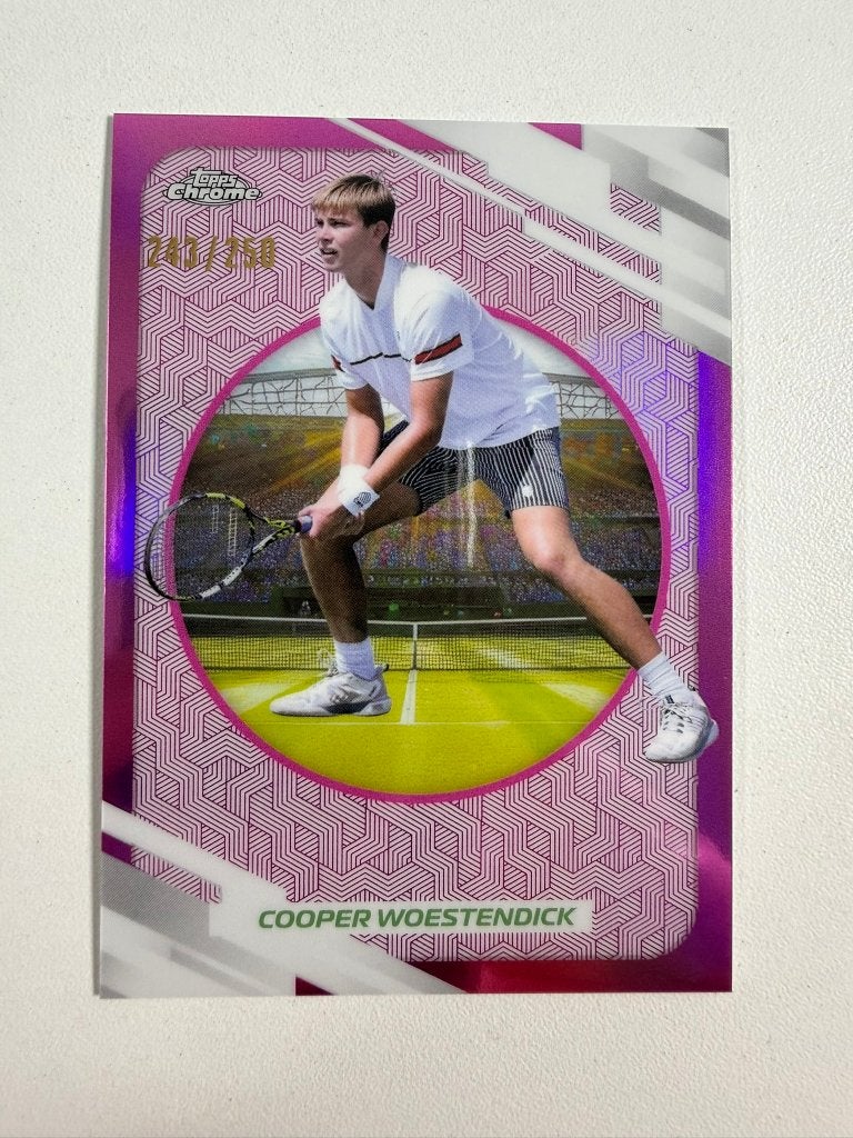 142 Cooper Woestendick /250 Pink Tennis Chrome 2026, Verzamelen, Ophalen of Verzenden, Nieuw, Overige sporten, Poster, Plaatje of Sticker