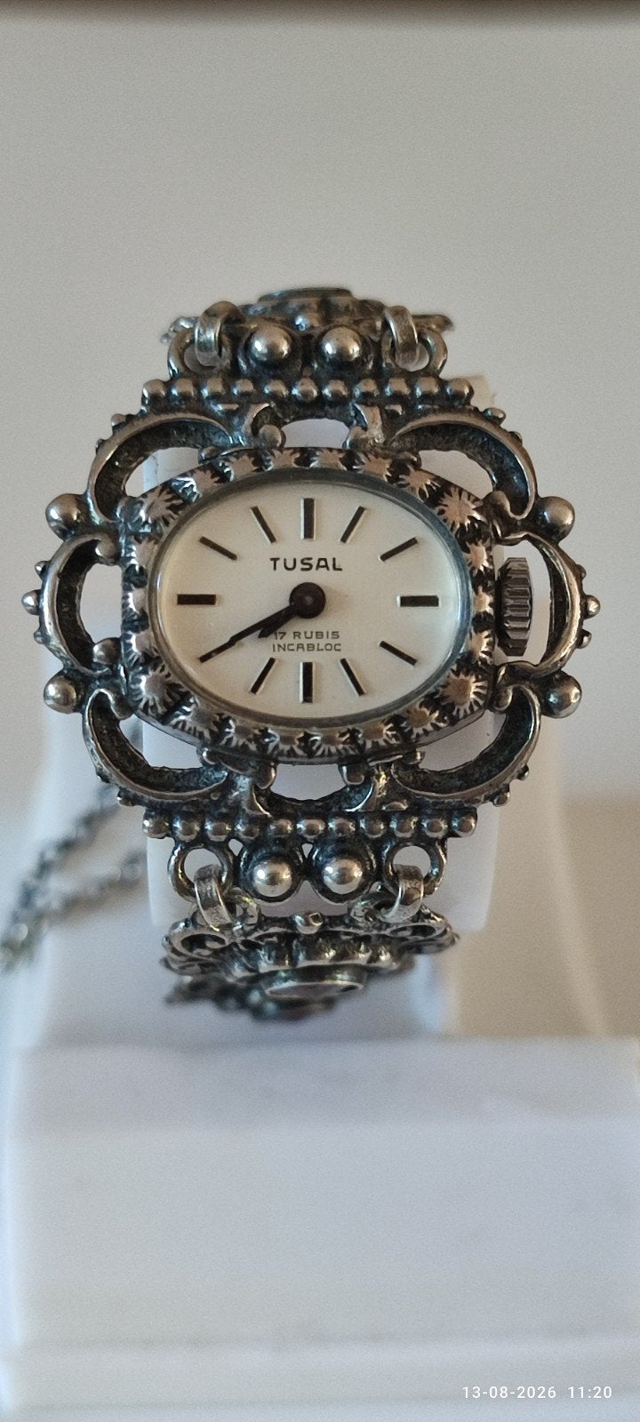Prachtig zilveren (835) dameshorloge Tusal met granaat, Ophalen of Verzenden, Zilver, Polshorloge