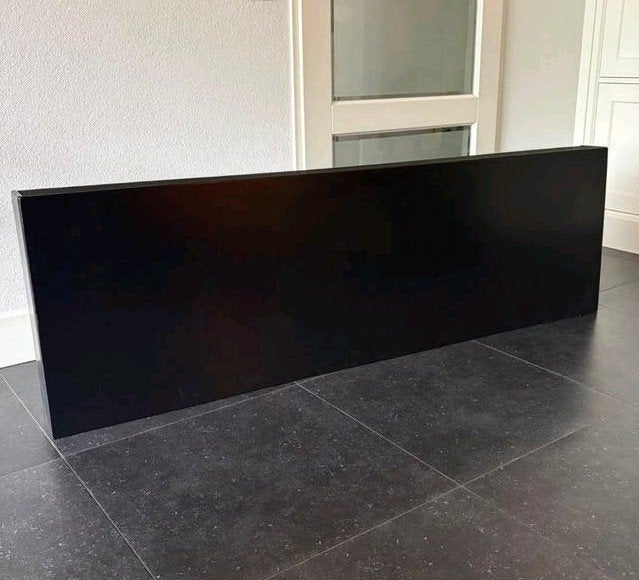 Sentimo radiatorbekleding zwart (175x55x10.7cm), Ophalen, 30 tot 80 cm, Overige typen, 150 cm of meer