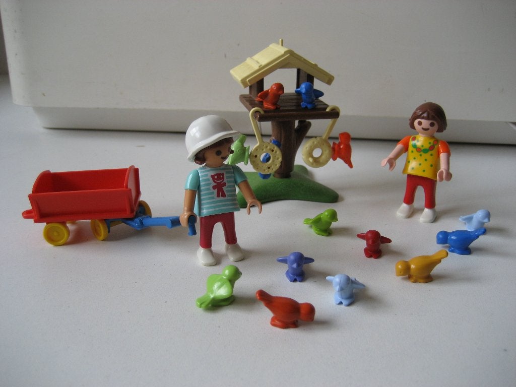 playmobil meisjes bij vogelhuisje met bolderkar, Kinderen en Baby's, Ophalen of Verzenden, Zo goed als nieuw