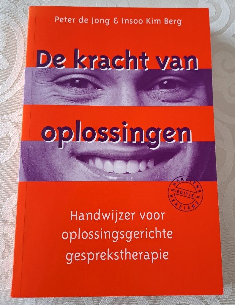 De kracht van oplossingen, Ophalen of Verzenden, Zo goed als nieuw, Peter de Jong en Insoo Kim Berg