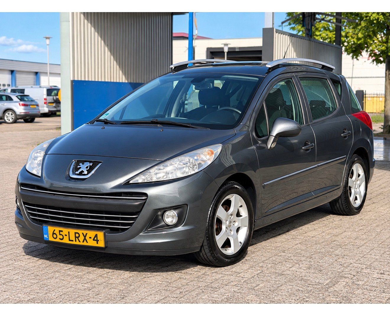 Peugeot 207 SW 1.6 VTi 123.000 KM APK 09-2027 - Lage kmstand, Auto's, Voorwielaandrijving, Zwart, 4 cilinders, Origineel Nederlands