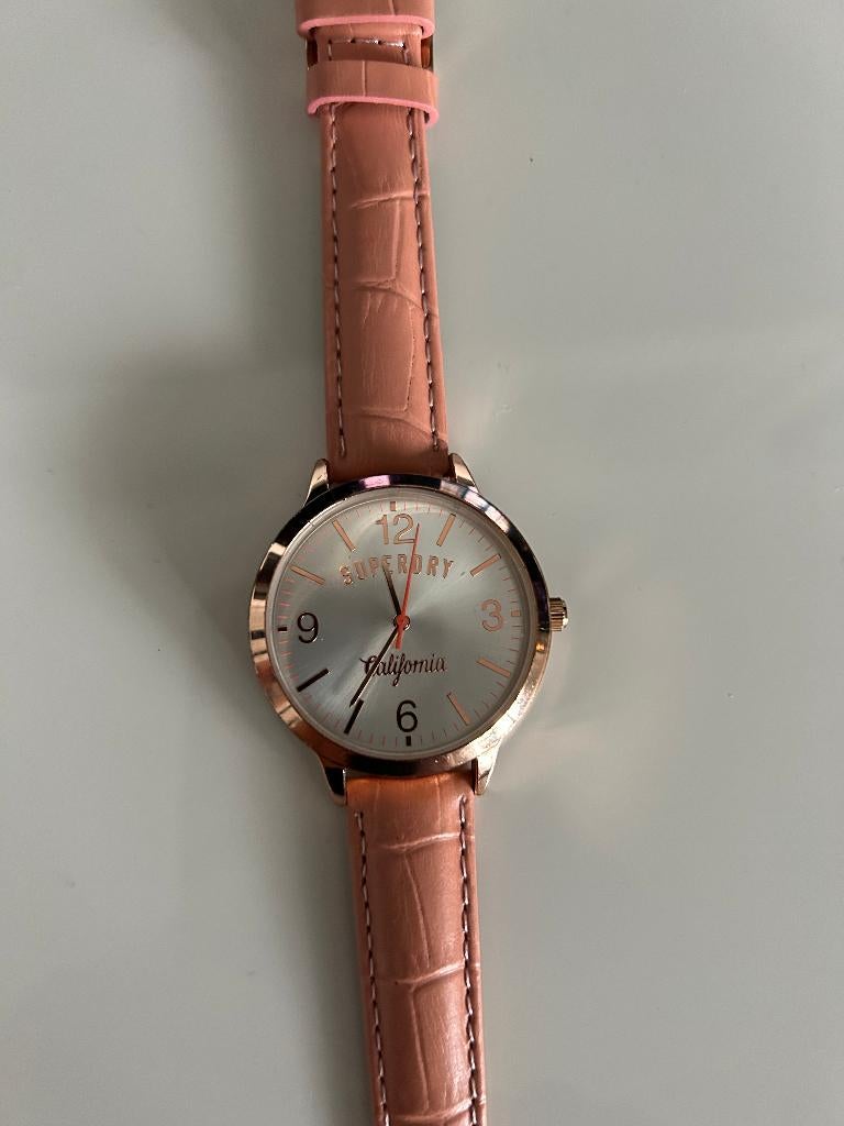 Superdry horloge rose goud kleur met leren bandje, Ophalen of Verzenden, Gebruikt, Overige materialen