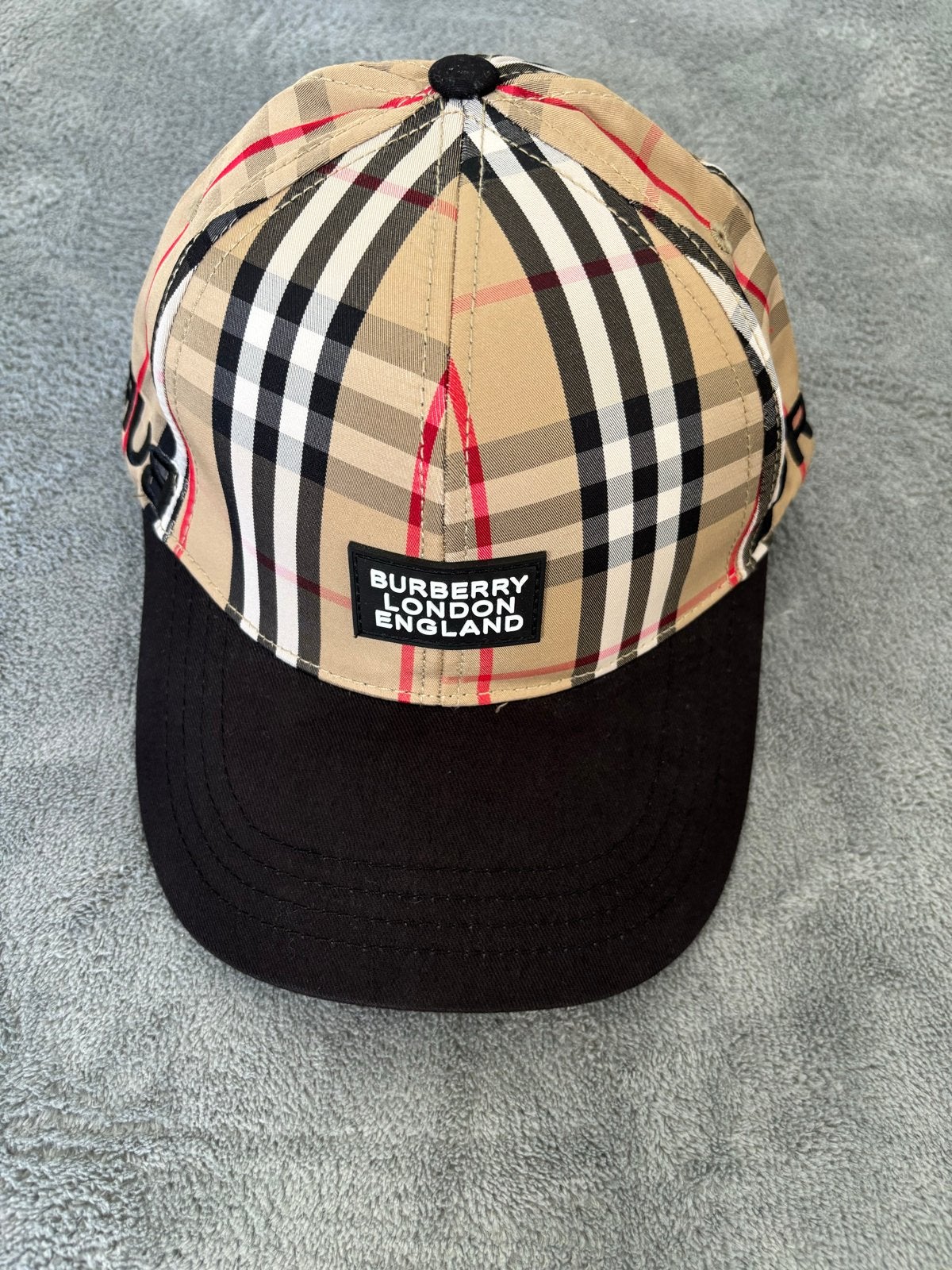 Burberry Petje - Klassiek Ruitpatroon, Kleding | Dames, Hoeden en Petten, Verzenden, Zo goed als nieuw, One size fits all, Pet
