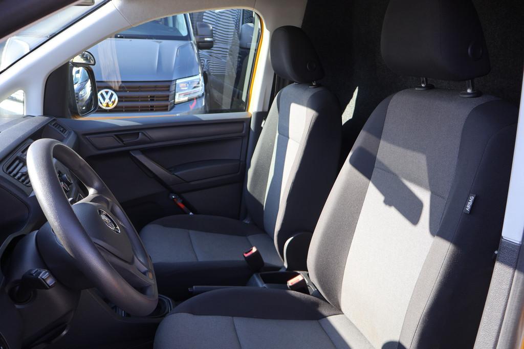 Volkswagen Caddy 2.0 TDI L1 H1 Airco Trekhaak (bj 2020), Auto's, Bestelauto's, Stof, Gebruikt, Euro 6, Volkswagen