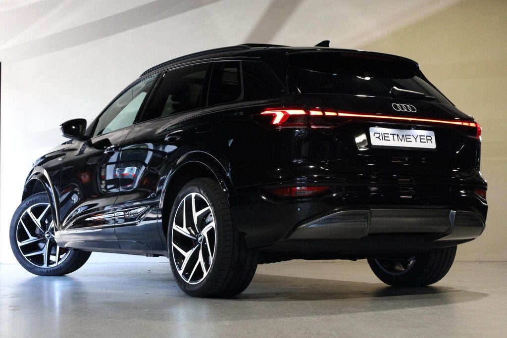 Audi Q6 e-tron S edition performance 100 kWh |Pano |Elektr., Auto's, Audi, Automaat, 12 maanden, Gebruikt, 100 kWh