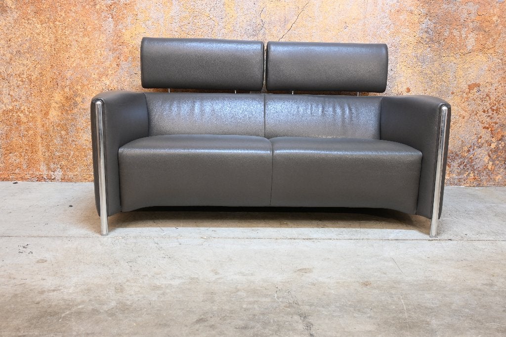 ZGANieuw! grijze stoffen Leolux Goncharov design bank