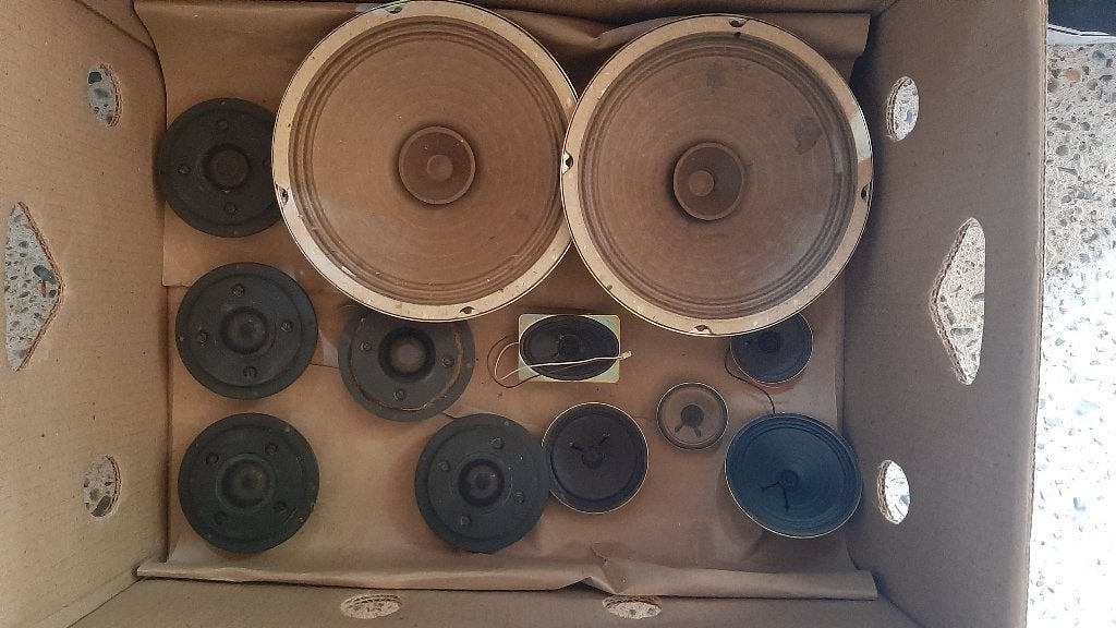 Grote verzameling (voornl. Philips) luidsprekers - ca. 52 st, Ophalen, Gebruikt