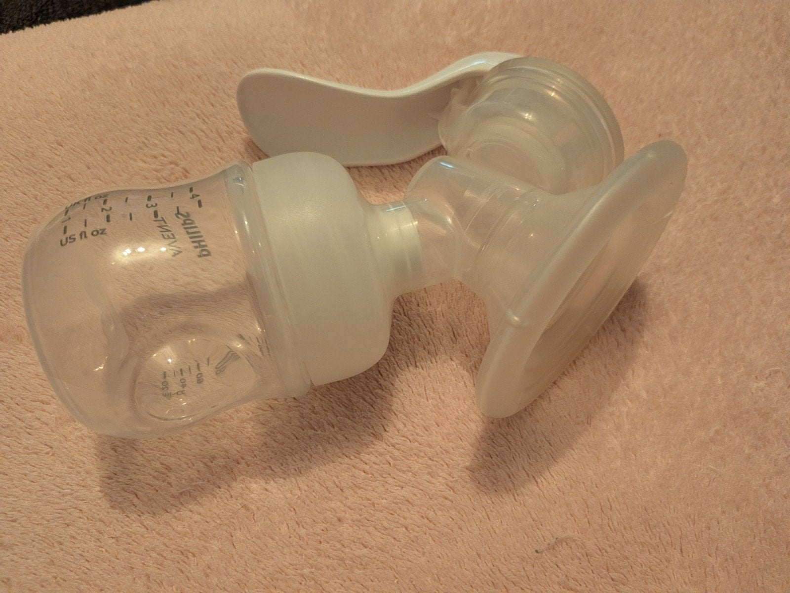 Philips Avent handkolf en Medela tepelhoedjes (gratis), Ophalen, Zo goed als nieuw, Borstkolf, Philips Avent