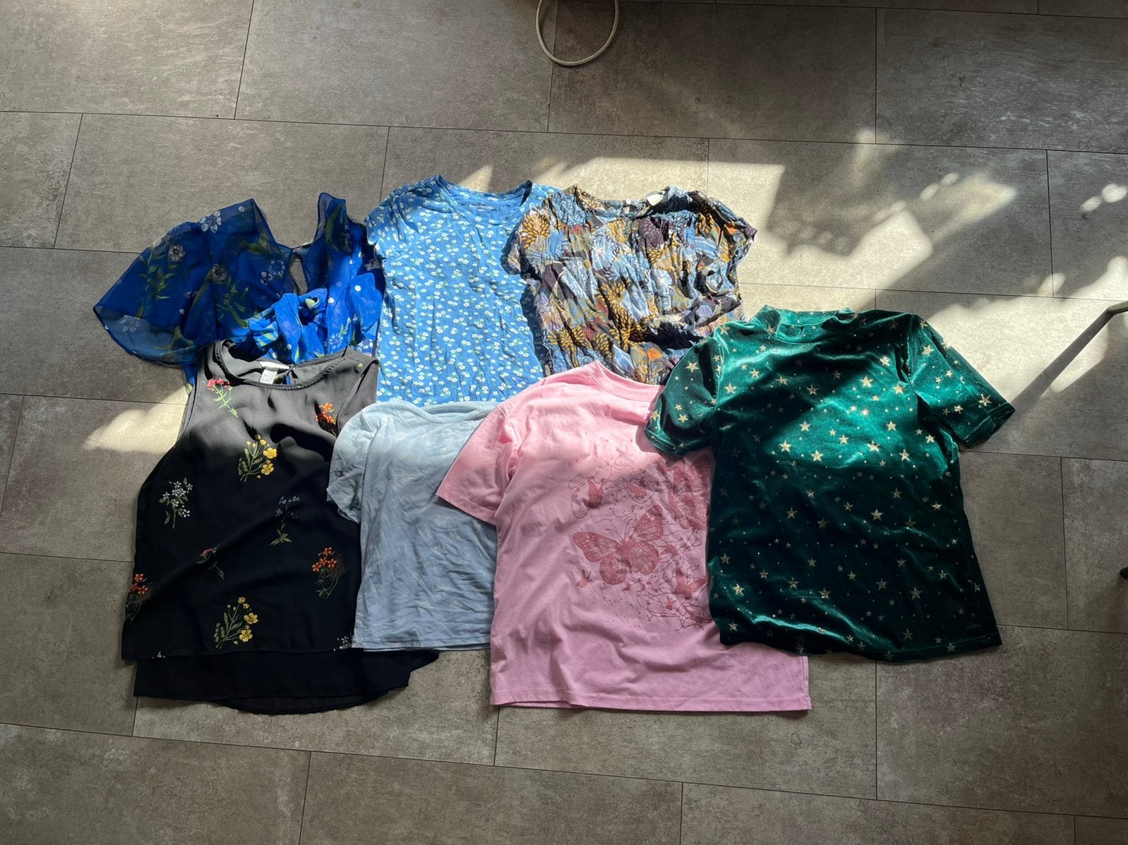 Kleding bundel shirtjes, Kleding | Dames, Dames-kledingpakketten, Ophalen, Zo goed als nieuw