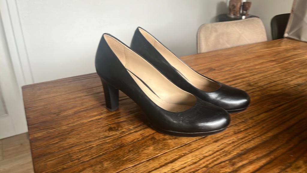 Geox zwarte pumps maat 40, Kleding | Dames, Schoenen, Pumps, Zwart, Nieuw, Ophalen of Verzenden