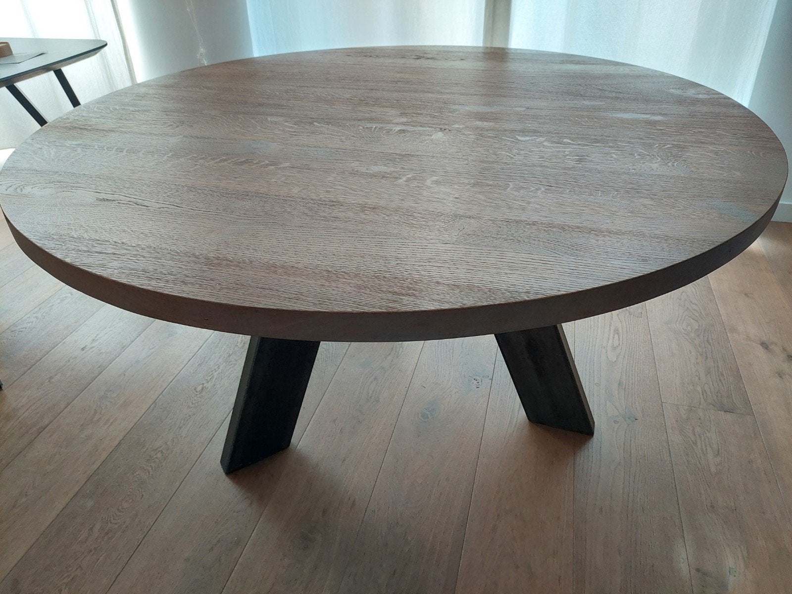 Ronde eettafel (1.40m) met eiken blad en metalen 3-poot, Gebruikt, Rond, Ophalen of Verzenden, Modern industrieel