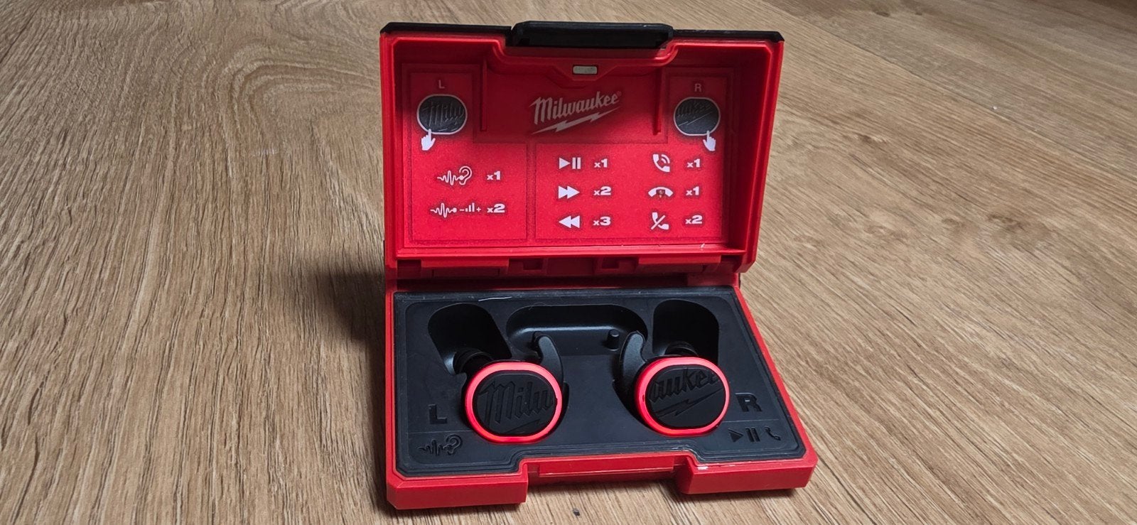 Milwaukee L4 RLEPB Oordoppen, Gebruikt, Op oor (supra aural), Draadloos, Ophalen