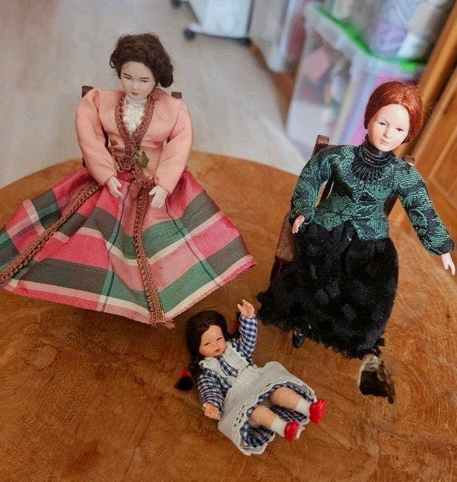3 poppen voor poppenhuis, Ophalen of Verzenden, Zo goed als nieuw, Poppenhuis