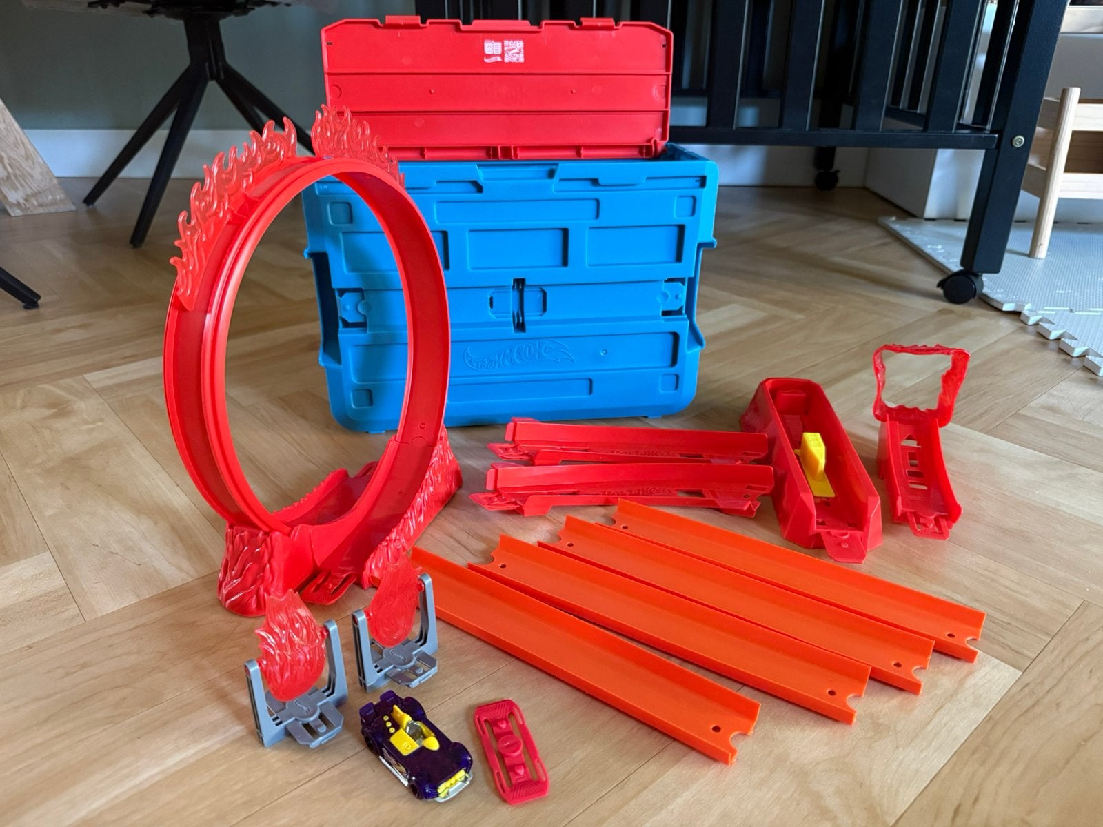 Hot Wheels Flaming set + tankstation fuel city, Ophalen of Verzenden, Hot Wheels, Racebaan, Gebruikt