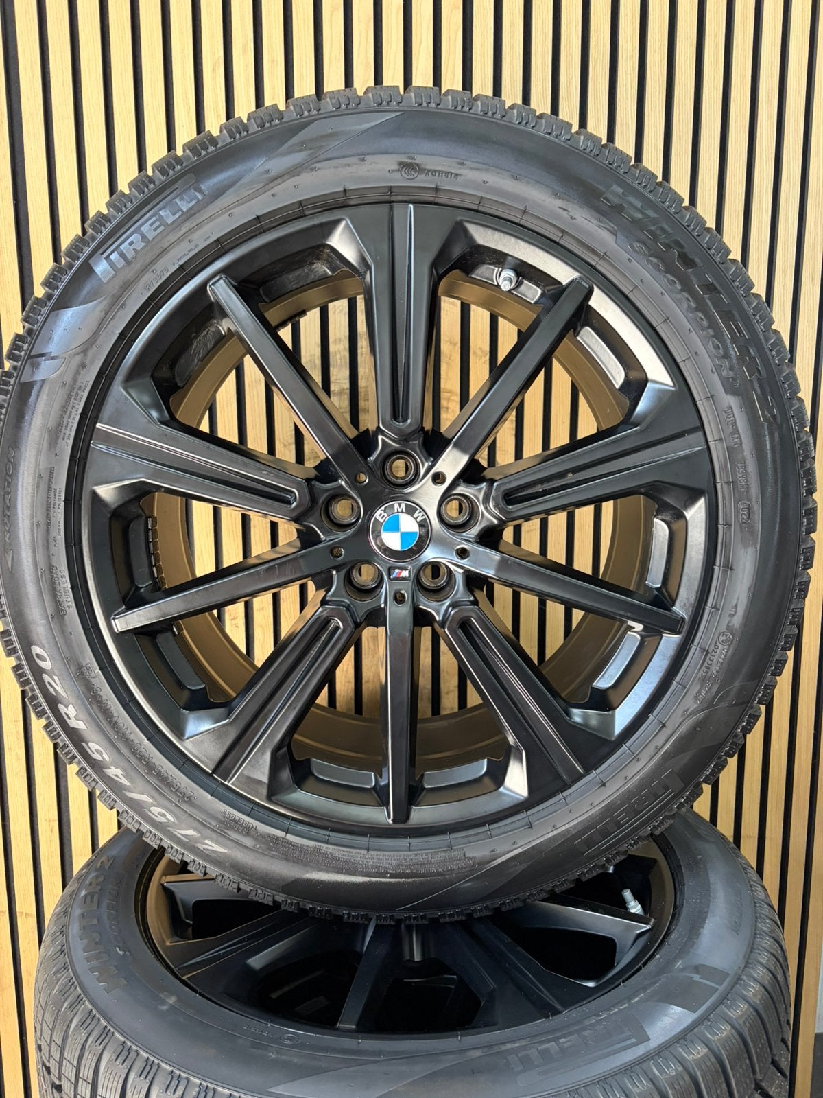 Originele 20” BMW 748M X5 X6 G05 G06 Winterbanden Winterset, Gebruikt, ., 275 mm, Banden en Velgen