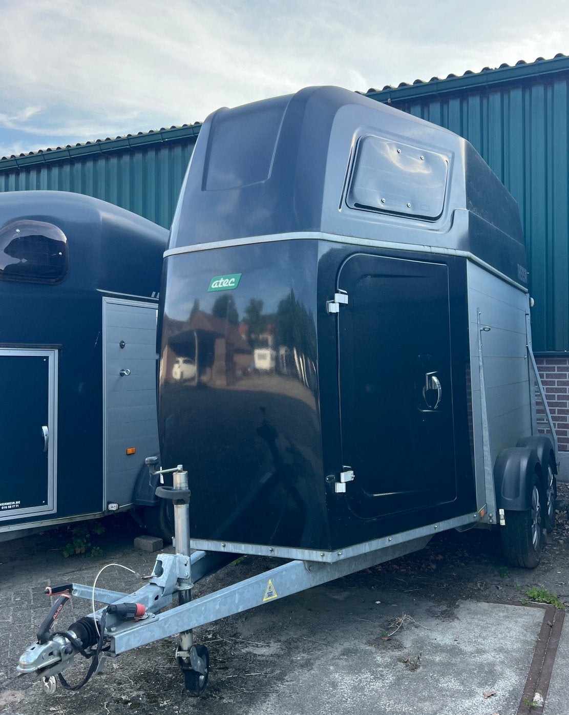Atec Thensa: 2 paards trailer met zadelkamer, Ophalen, Zo goed als nieuw, Aluminium, 2-paards trailer