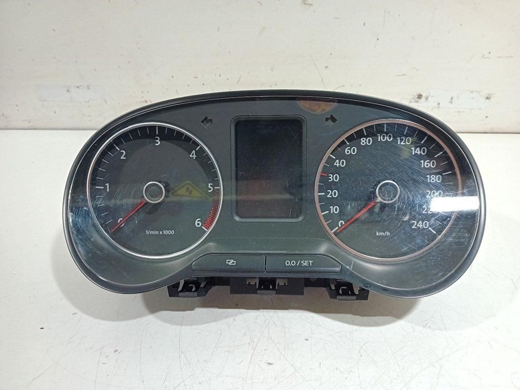 Cockpit Volkswagen Polo, Auto-onderdelen, Dashboard en Schakelaars, Onderdelen@venauto.nl, Van der Ven Autorecycling B.V., Gebruikt