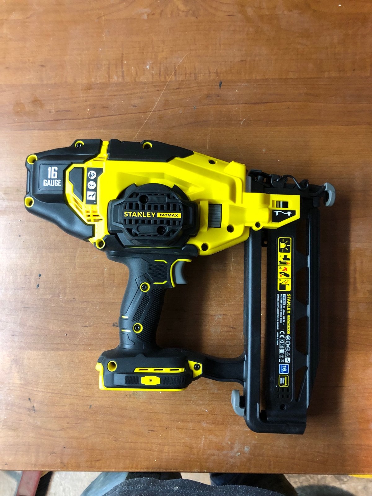 (NIEUW)Stanley Fatmax V20 16 Gauge Spijkerpistool, Ophalen of Verzenden, Nieuw