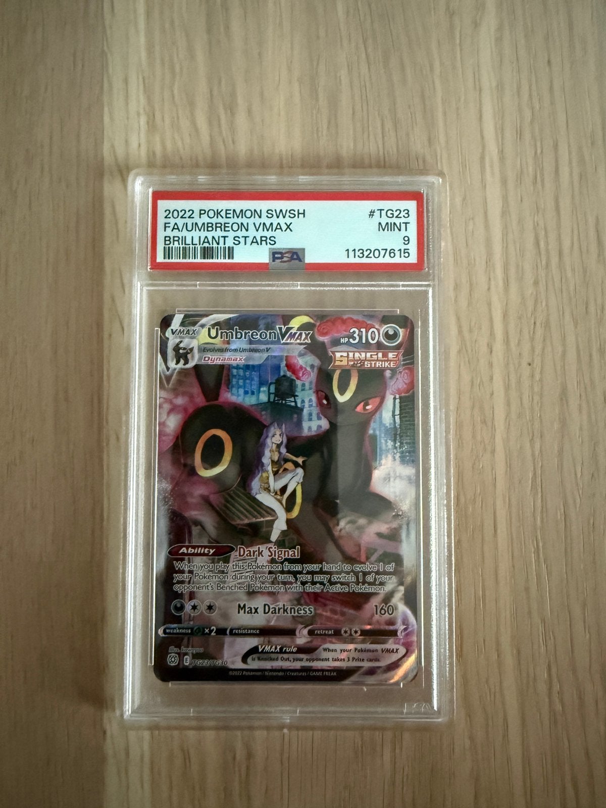 PSA 9 Umbreon VMAX TG23 – Brilliant Stars Trainer Gallery, Hobby en Vrije tijd, Ophalen, Zo goed als nieuw