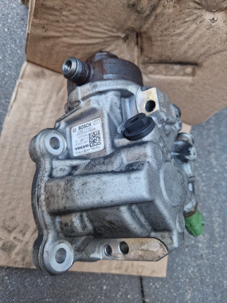 Bosch 0 445 010 681 Hogedrukinspuitpomp - Volvo V60 d6, Auto-onderdelen, Brandstofpompen, Ophalen, Gebruikt