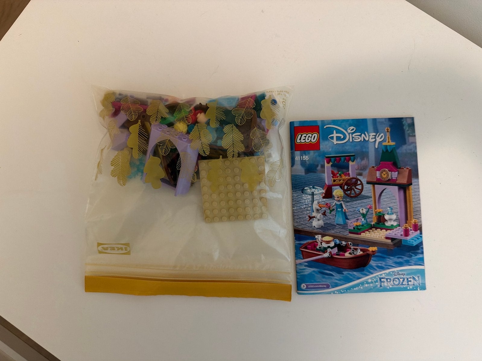 LEGO Disney Frozen Arendelle Kasteel (41155) met boekje, Ophalen of Verzenden, Gebruikt