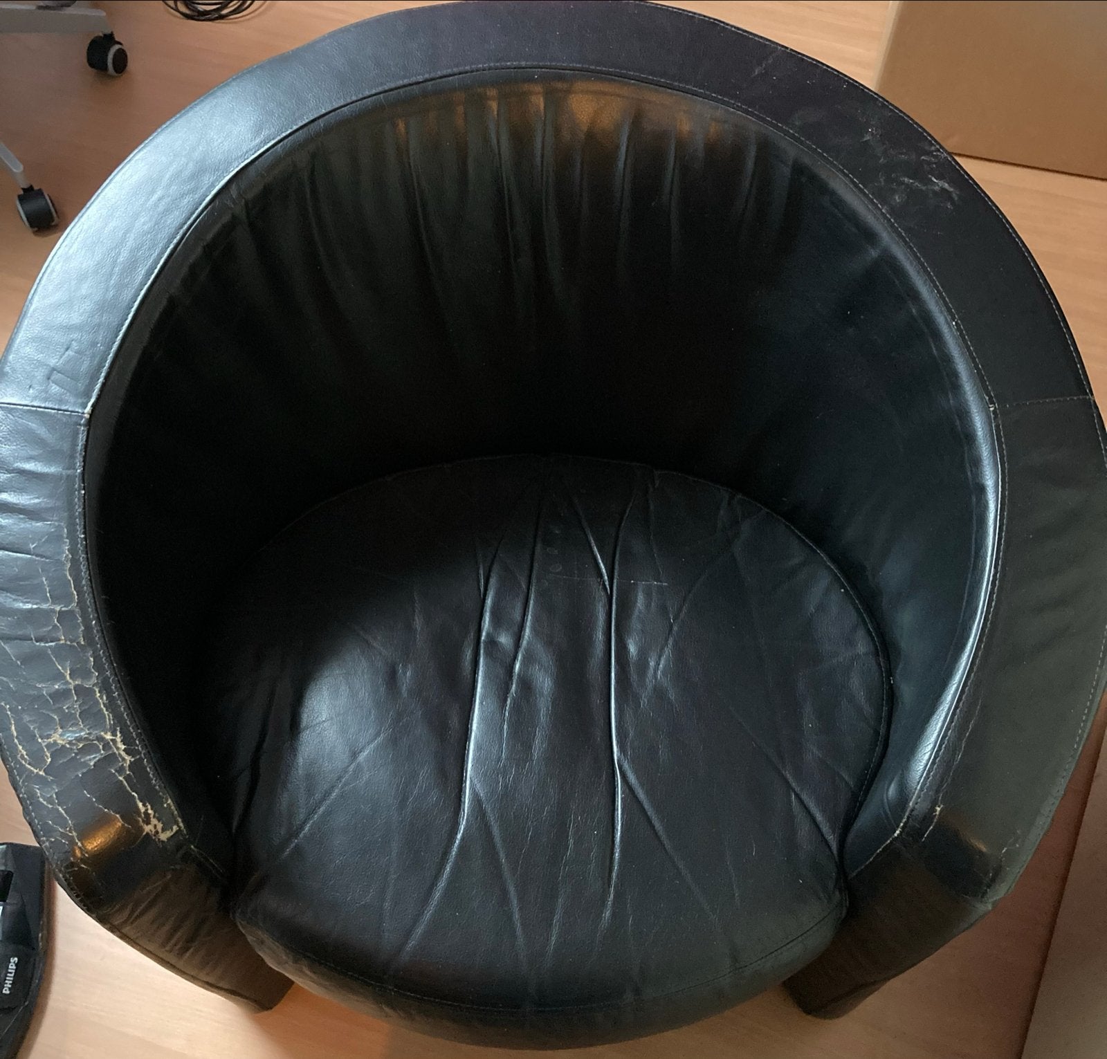 Zwarte leren fauteuil - Gebruikt, Huis en Inrichting, Fauteuils, Ophalen, Gebruikt, Leer