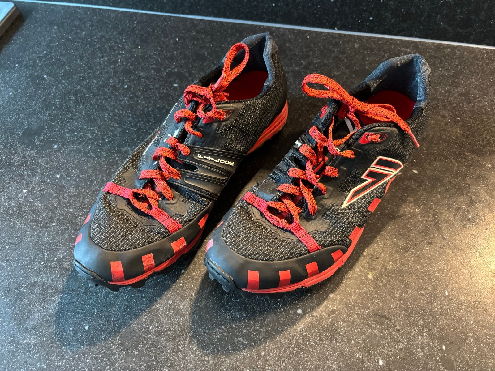 Schoenen maat 39, survivalrun, trailrun of obstaclerun, Overige merken, Hardloopschoenen, Ophalen of Verzenden, Zo goed als nieuw