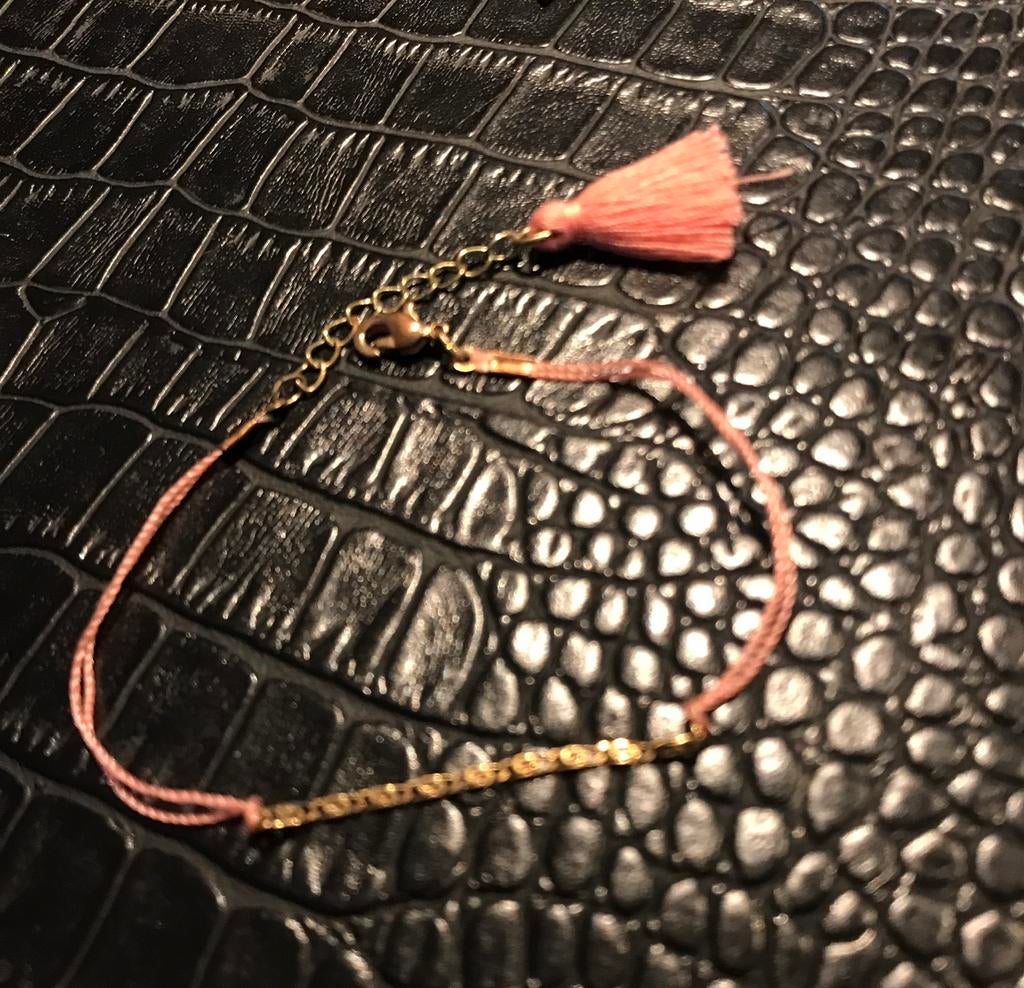 Armbandje roze /goudkleurig, Sieraden, Tassen en Uiterlijk, Armbanden, Ophalen of Verzenden, Zo goed als nieuw, Roze, Overige materialen