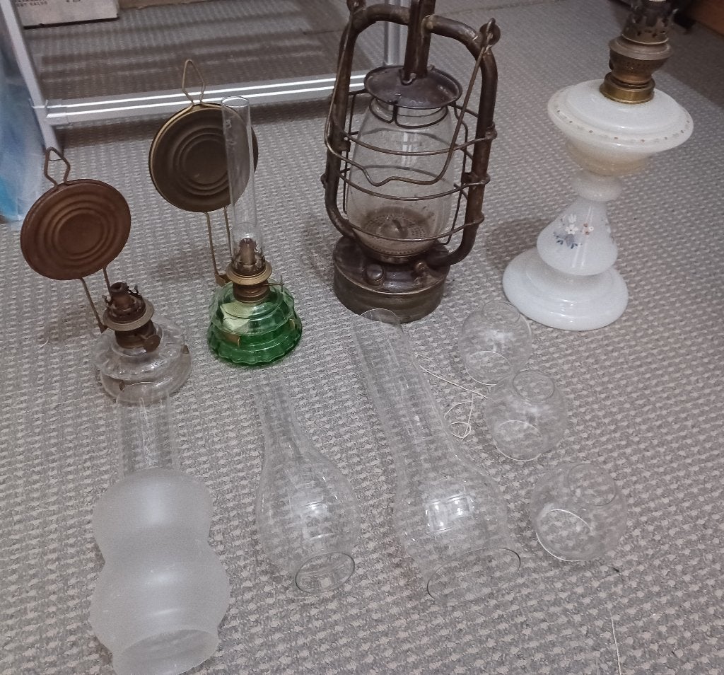 Vintage 4 Olielampen petroleumlamp Hurricane 6x Lampenglazen, Antiek en Kunst, Ophalen of Verzenden