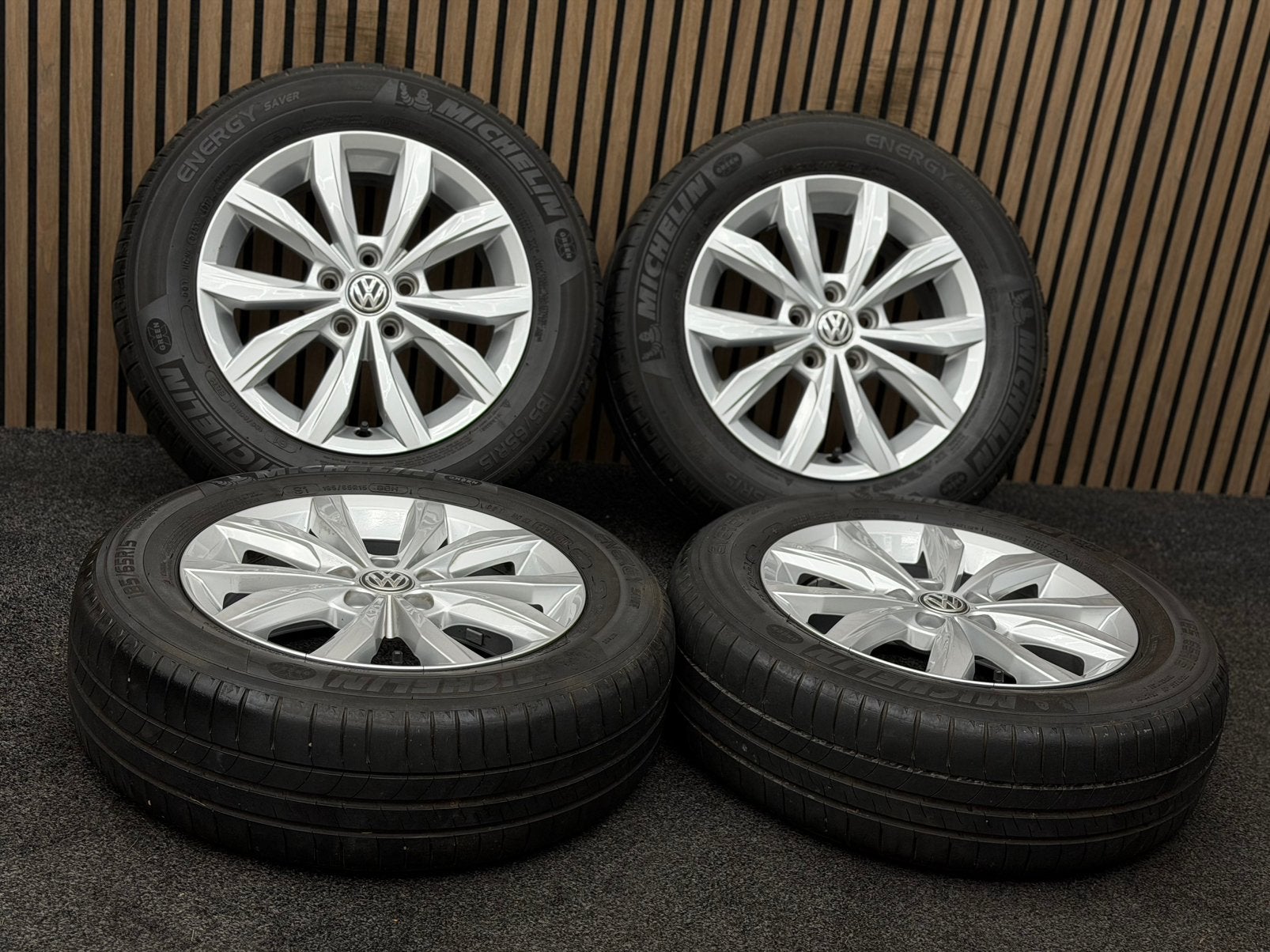 Originele 15 inch VW Polo AW Salou 5x100 ET40 Michelin, Auto-onderdelen, Ophalen, 15 inch, ., Banden en Velgen