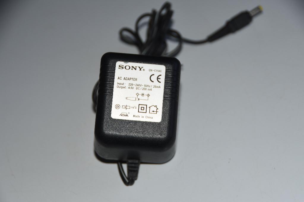 Originele Sony OEM QN-C11 AC Power Adapter oplader, Verzenden
