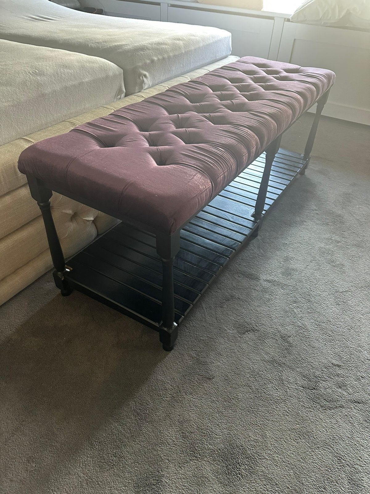 Mooi velours voetenbankje in de kleur paars, Minder dan 50 cm, Gebruikt, Rechthoekig, Hout