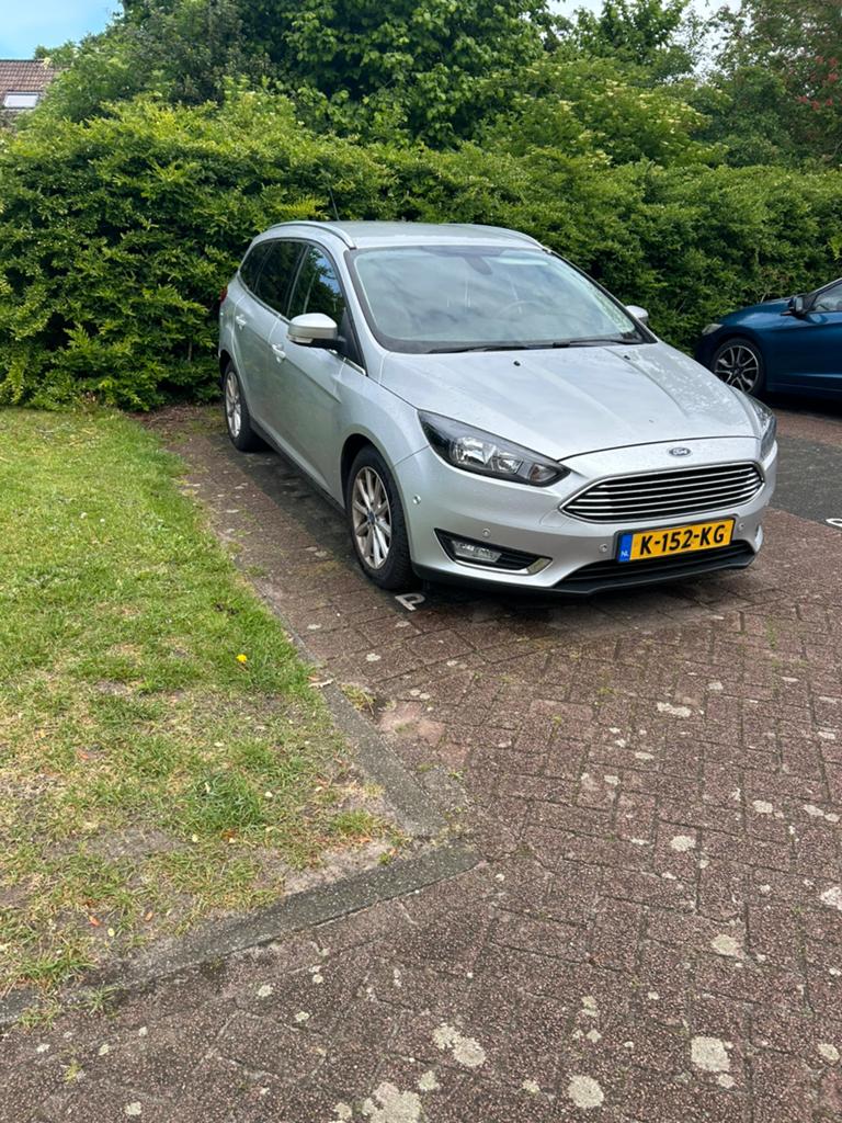 Ford Focus 1.0 Ecoboost 125pk 2015 | motorisch defect, 125 pk, Handgeschakeld, 1216 kg, Particulier