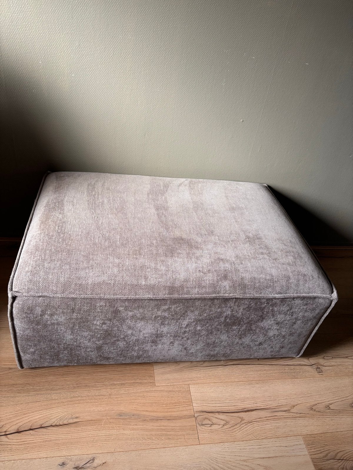 Nous Living Poef Bank Igor - Steengrijs, Huis en Inrichting, Ophalen, 100 tot 125 cm, Zo goed als nieuw, 75 tot 100 cm