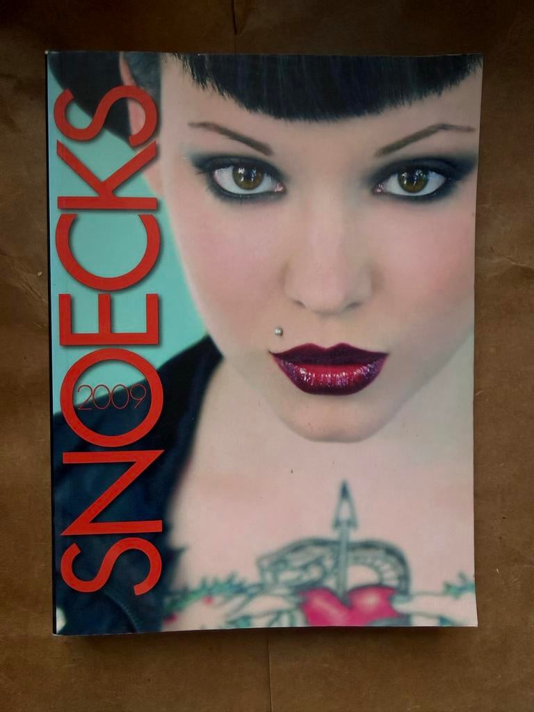 Snoecks Boeken 2009 & 2010 - Kunst, Erotiek & Literatuur, Ophalen of Verzenden, Zo goed als nieuw